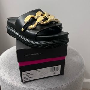 Women’s size 6 Vince Camuto Platform Sandal - never worn!!